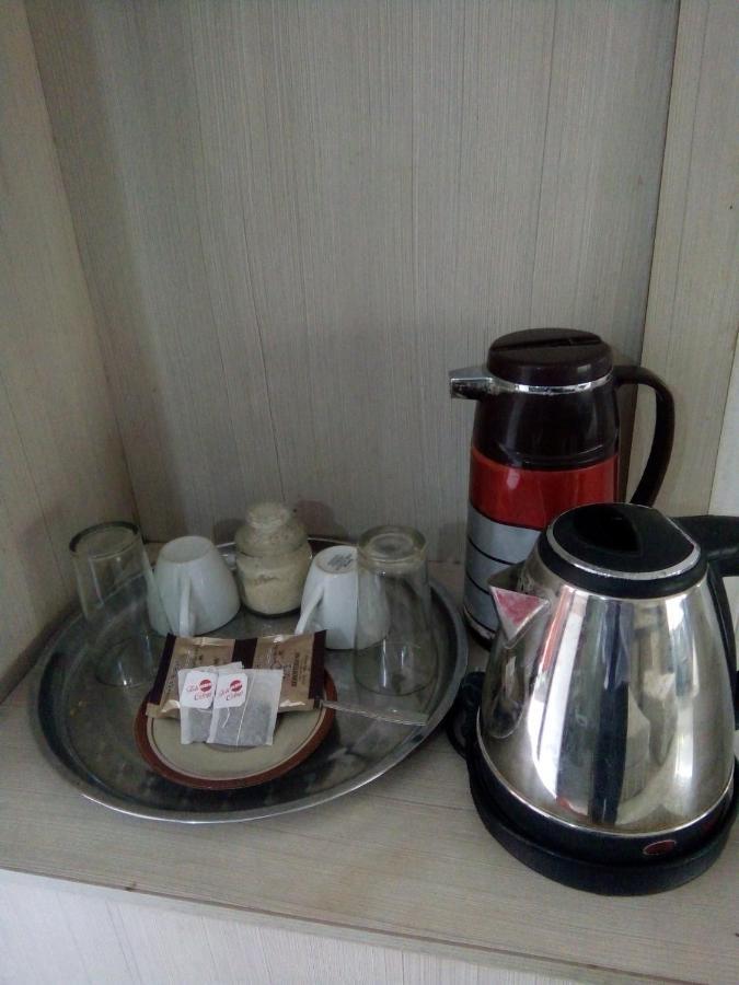 Hotel Surakarta Tulungagung Bagian luar foto